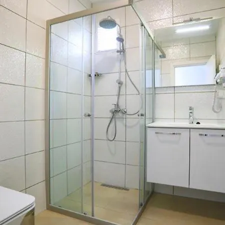 公寓式酒店 Queen Victoria 3*