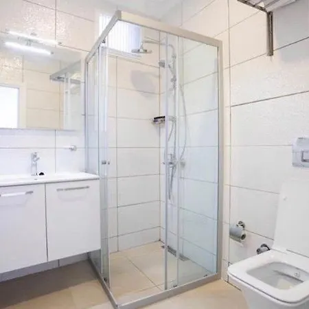 Hotel apartamentowy Queen Victoria 3*